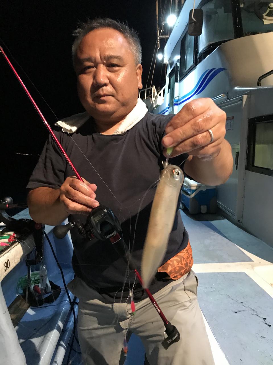 第三幸栄丸 夜イカ ムギ スルメ ムラサキ スジ 船