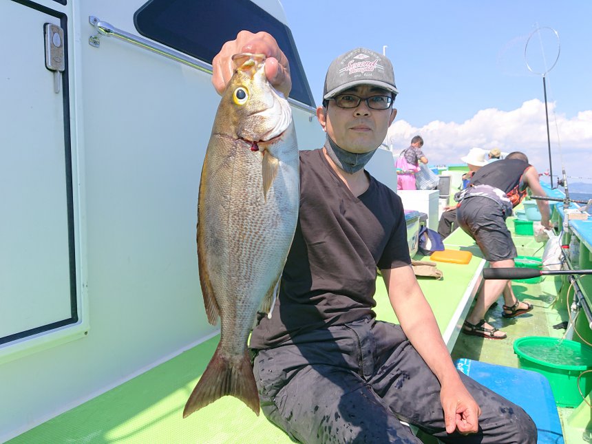 神奈川 久里浜 ムツ六釣船店 ライトイサキ船