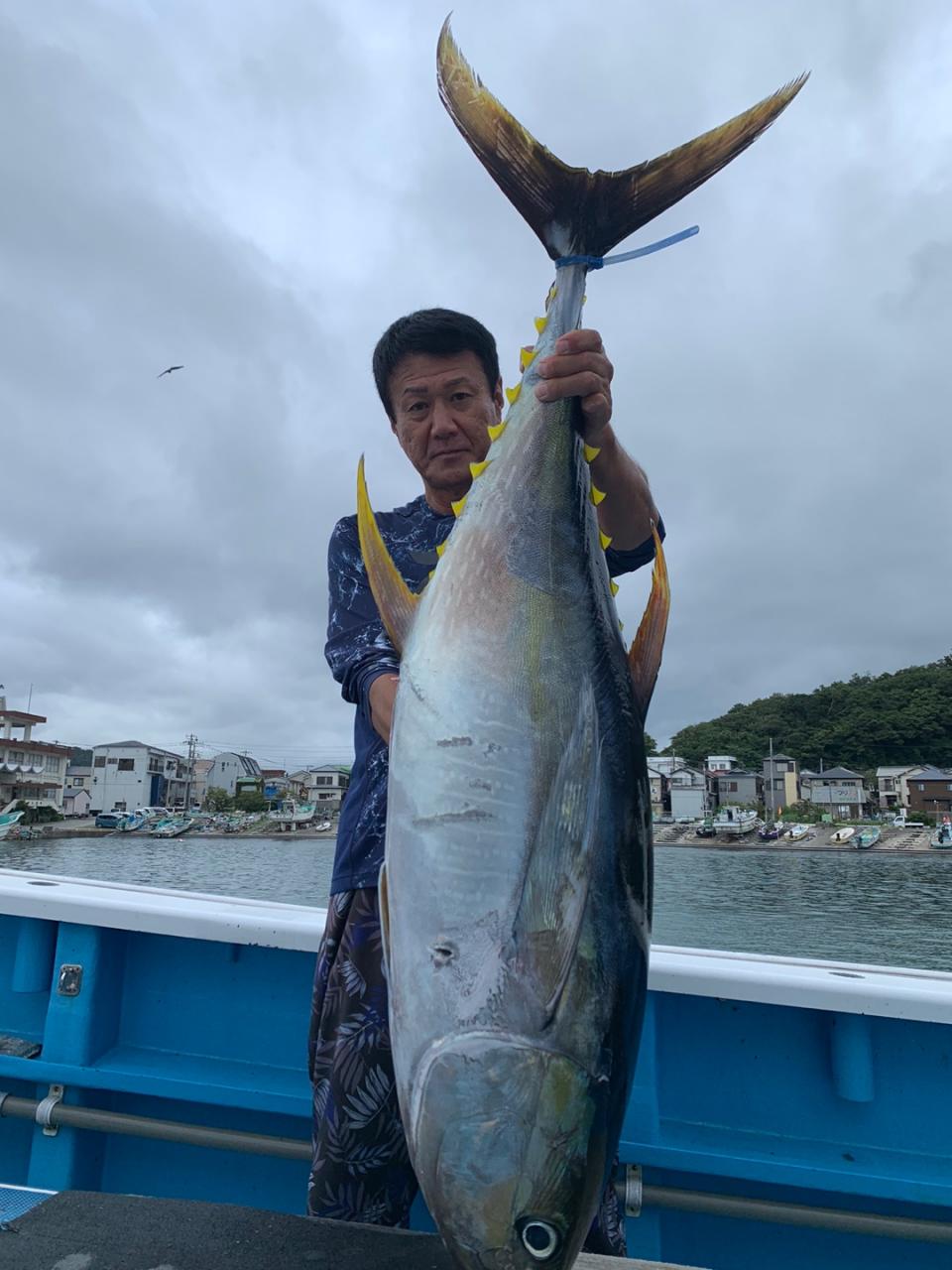 萬栄丸 遠征フカセキハダ カツオ船