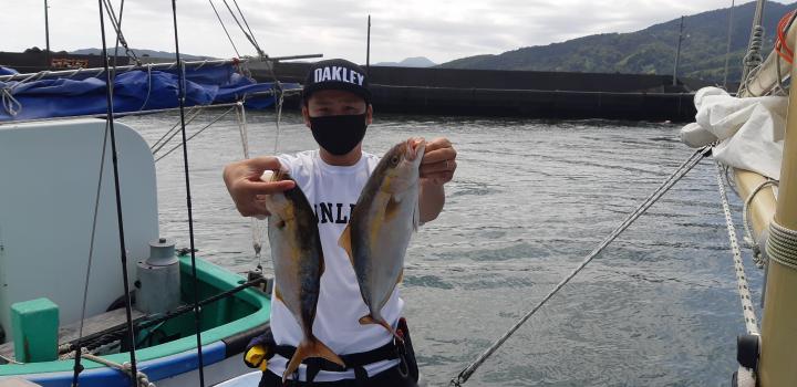 静岡 東伊豆 宇佐美港 釣り船 二階屋丸